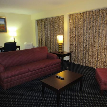 האטצ'יסון Atrium Hotel & Conference Center מראה פנימי תמונה